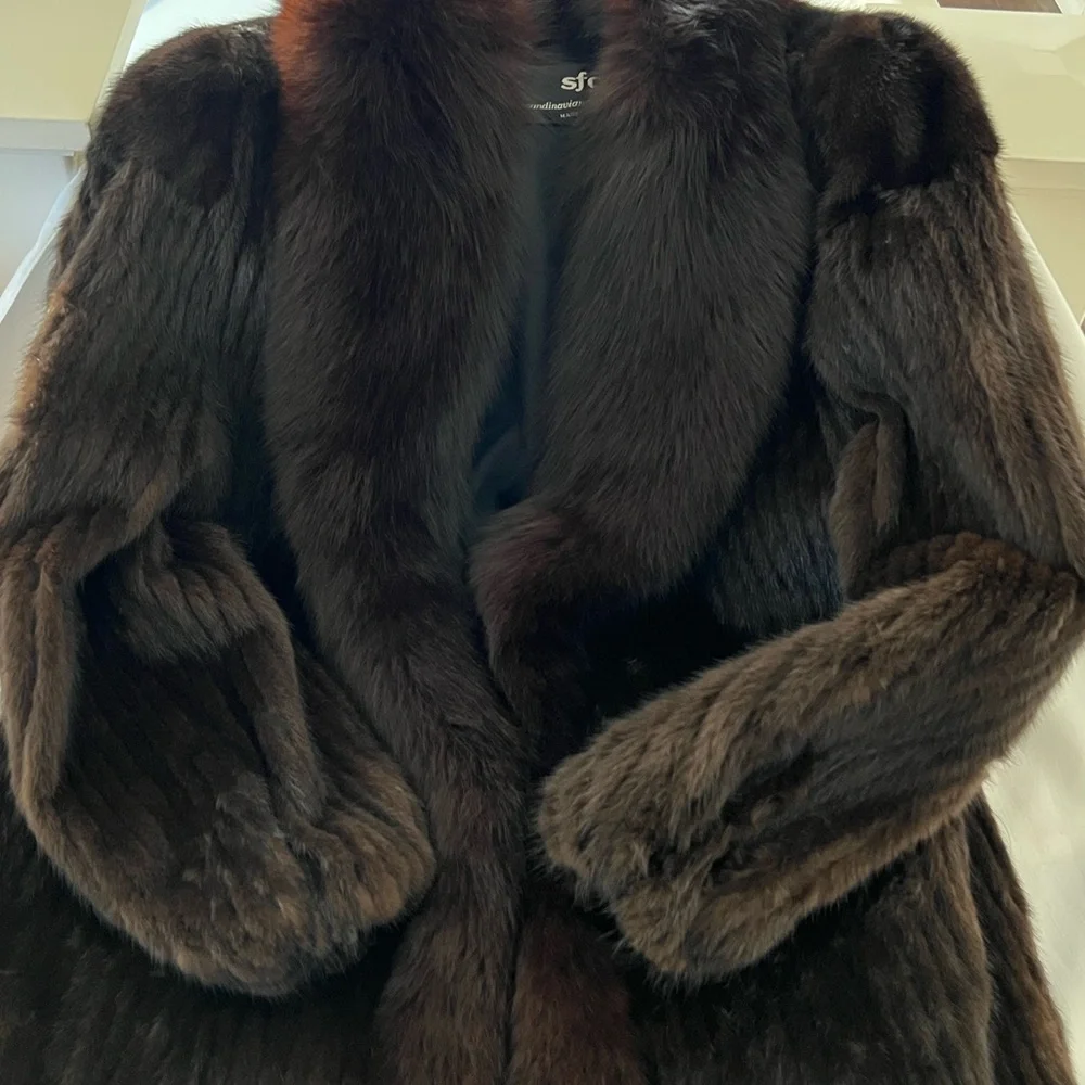 Vintage / Mink~Fox Fur Coat / Luxurious & Stunning - Picture 16 of 16